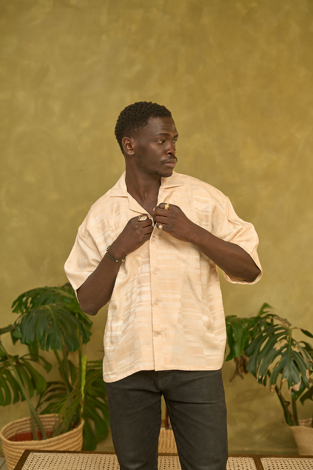 2.25 Thuku Shirt Peach