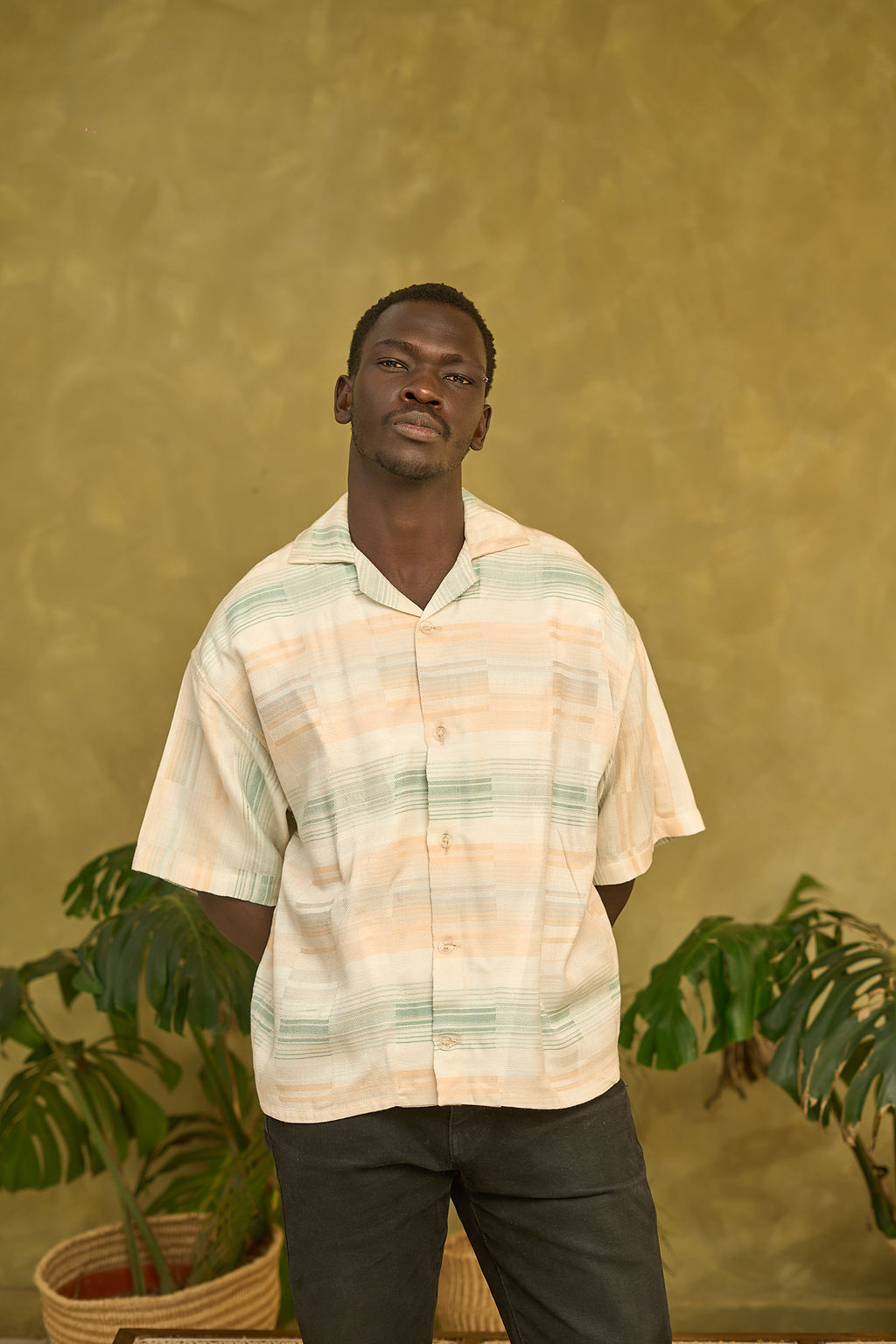 2.25 Thuku Shirt Peach Green